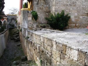 Las murallas fortificadas bizantinas de Rodas