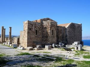 La iglesia ortodoxa griega Agios Ioannis (San Juan) del siglo XIII al XIV.